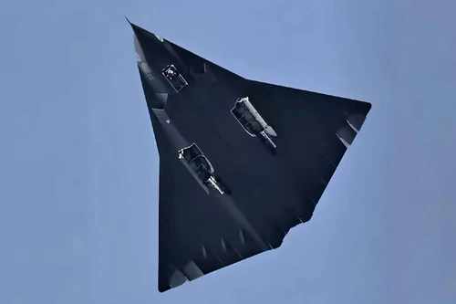 Oanh tạc cơ tàng hình JH-20 thay đổi cán cân sức mạnh Thái Bình Dương