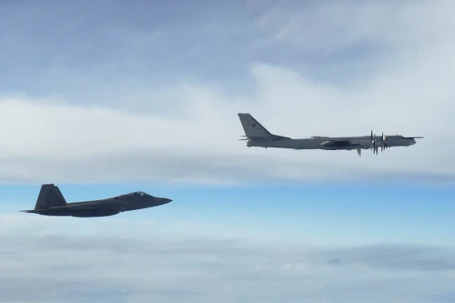 Mỹ quyết kiểm soát Đảo Greenland để tạo lớp phòng thủ trước máy bay quân sự Nga?