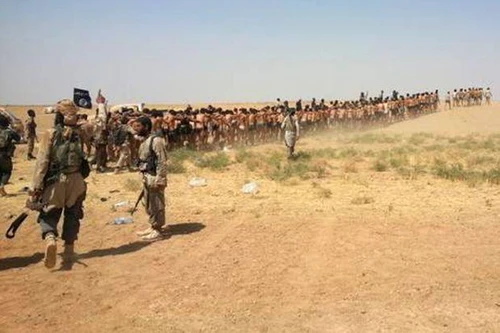 [ẢNH] Quân đội Syria bắt sống nhóm "đặc nhiệm IS" chuyên tấn công lính Nga