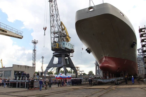 Nga đóng mới loạt tàu đổ bộ Dự án 11711 nâng cấp bất chấp lệnh cấm vận