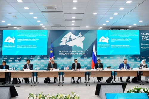 Phương Tây ngày càng khó cô lập Nga