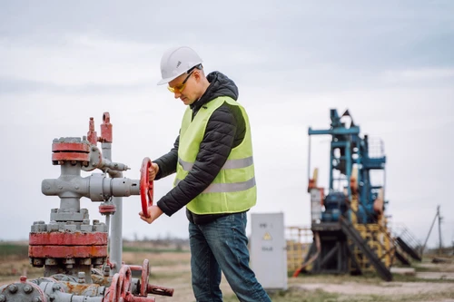 Kịch bản nào với Nga và OPEC+ khi giá dầu giảm còn 40USD/thùng?