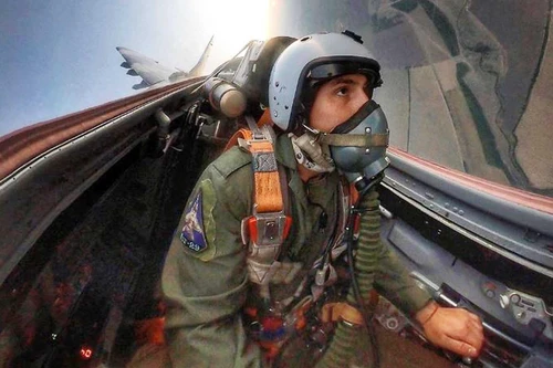 Mỹ - Anh tìm kiếm phi công lái máy bay chiến đấu hệ Liên Xô cho Ukraine