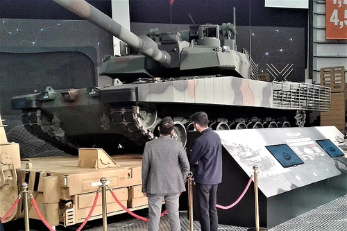 Xe tăng Altay sẽ được đưa vào sử dụng sau 17 năm phát triển?