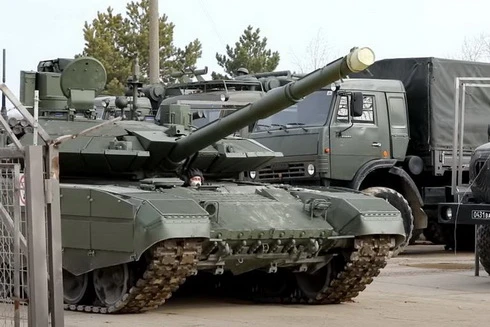 [ẢNH] Được lắp ‘giáp’ xịn, siêu tăng T-90M Proryv-3 Nga sẽ trở nên bất tử?