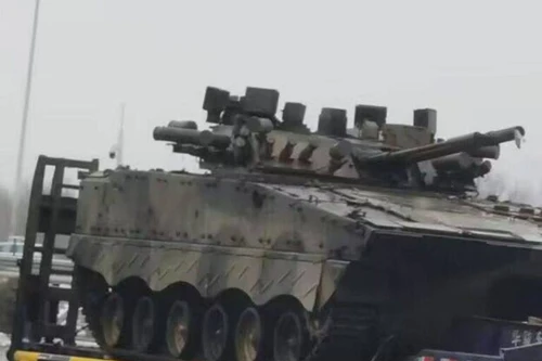 Xe chiến đấu bộ binh ZBD-04 gây bất ngờ khi mang hệ thống phòng vệ chủ động lạ