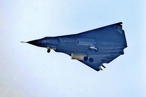 Thay đổi lớn của tiêm kích tàng hình J-36 Trung Quốc