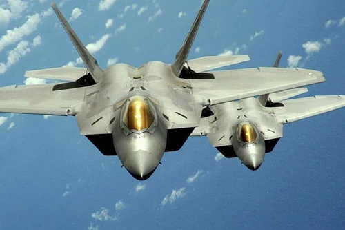 Vì sao tiêm kích F-22 Raptor không trở thành máy bay chiến đấu tấn công hạt nhân của Mỹ?