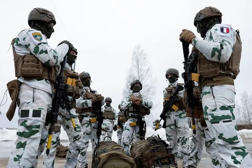 Nhóm nhỏ lực lượng đặc biệt NATO bất ngờ có mặt tại Ukraine?