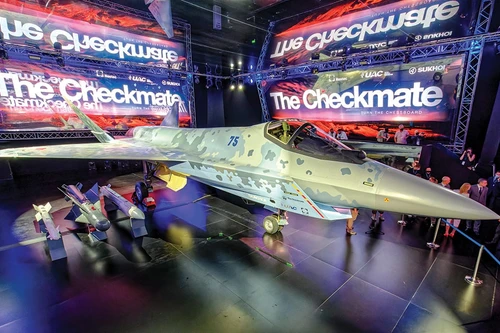 Nga bắt đầu lắp ráp nguyên mẫu đầu tiên của tiêm kích Su-75 Checkmate?