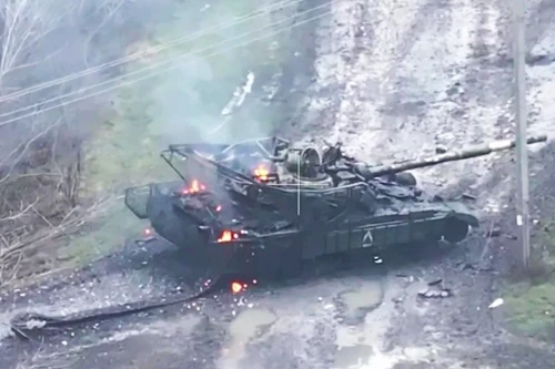 Quân đội Nga tuyên bố phá hủy 400 xe tăng Ukraine trong các trận chiến ở Kursk