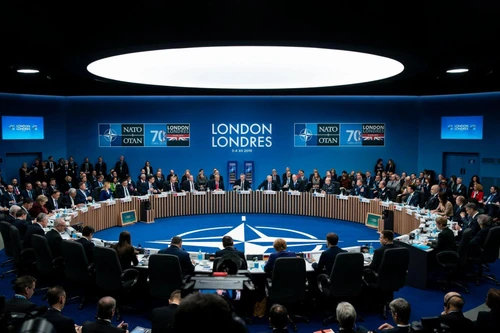 [ẢNH] NATO lần đầu tiên được lãnh đạo bởi một phụ nữ Đông Âu?