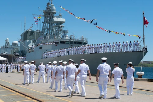 Tư lệnh Hải quân Canada phàn nàn 'không thể phát hiện tàu ngầm Nga'