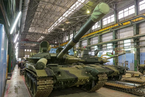 Trang bị hệ thống Afghanit cho xe tăng T-90M Proryv là nhiệm vụ bất khả thi