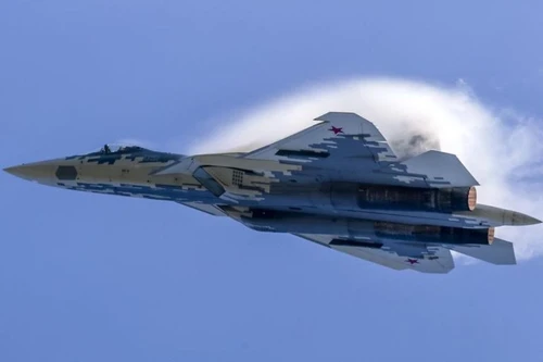 [ẢNH] UAE cảnh báo lựa chọn Su-57 "tốt hơn F-35" của Mỹ