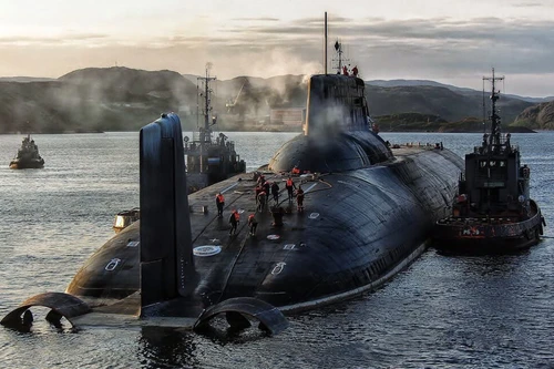 Tàu ngầm hạt nhân siêu lớn Dmitry Donskoy của Nga chính thức "nghỉ hưu"