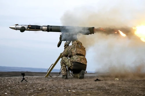 Tên lửa chống tăng Kornet đã bắn cháy hàng ngàn thiết giáp trên chiến trường