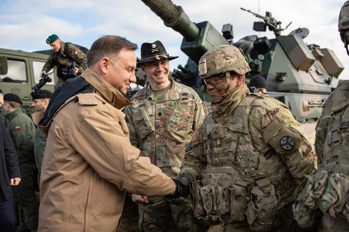 Ba Lan hoàn thiện cơ sở hạ tầng quân sự để tiếp nhận lực lượng lớn của Mỹ