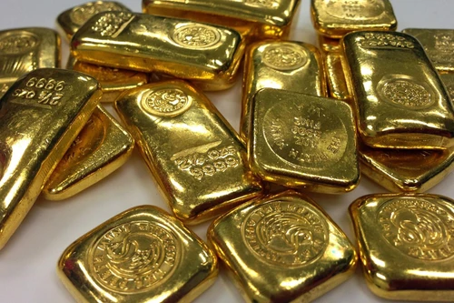 Trung Quốc nhanh chóng đổi trái phiếu Mỹ lấy vàng của Nga