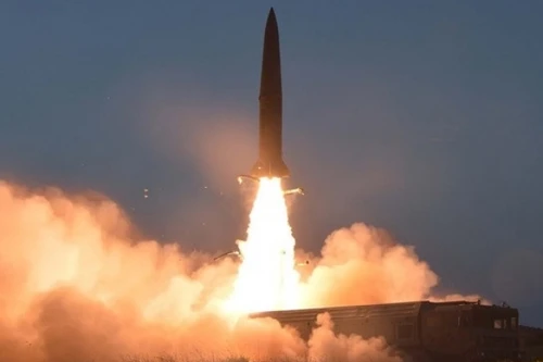 [ẢNH] Tên lửa Iskander-E do Armenia phóng đi chệch mục tiêu... 6 km