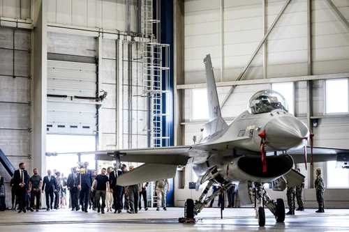 Vì sao Nga khá bình tĩnh trước tin phương Tây sắp cung cấp tiêm kích F-16 tới Đông Âu?