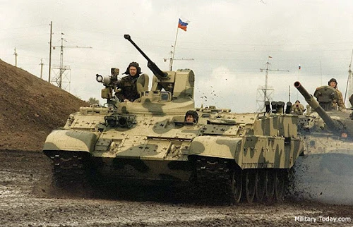 Thiết giáp chở quân BTR-T của Nga 'vững chắc' hơn mọi xe bọc thép phương Tây 