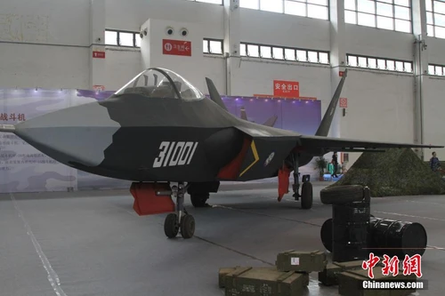 Pakistan loại bỏ F-16 để lựa chọn tiêm kích tàng hình J-31 Trung Quốc