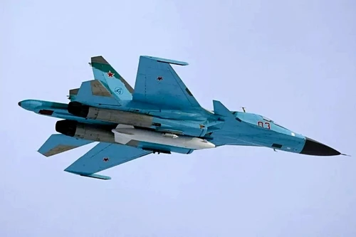 Vì sao ‘thú mỏ vịt’ Su-34 dù mang được nhưng lại khó phóng tên lửa siêu thanh ‘dao găm’ Kinzhal?