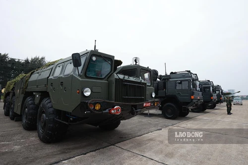 Tổ hợp phòng không SPYDER hiện tại xuất hiện tại Triển lãm Quốc phòng Việt Nam 2022