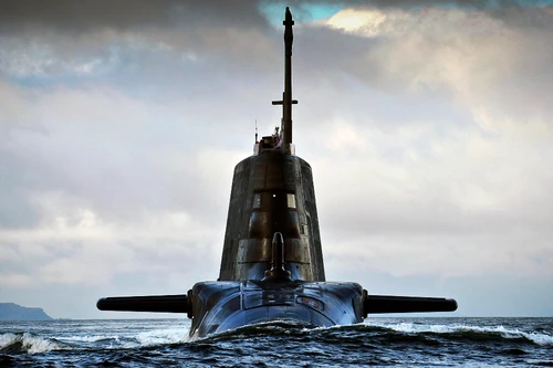 Hạm đội tàu ngầm Anh suy tàn khi chỉ còn 2 chiếc sẵn sàng chiến đấu