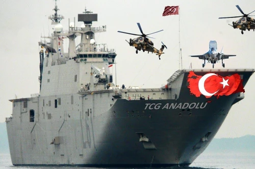 [ẢNH] Biên đội tàu sân bay Thổ Nhĩ Kỳ gây "thách thức nghiêm trọng" đối với Nga