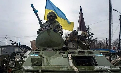 Quân đội Ukraine bao vây ly khai bằng lực lượng đặc biệt tinh nhuệ