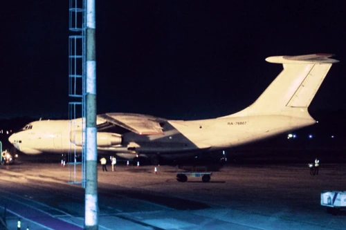 Hàng hóa bí mật trên chiếc vận tải cơ Nga ‘vượt nghìn trùng’ tới Venezuela giữa tình hình nóng