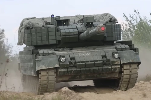 Xe tăng Leopard 1A5 nâng cấp chịu được cuộc tấn công của hàng loạt FPV Nga