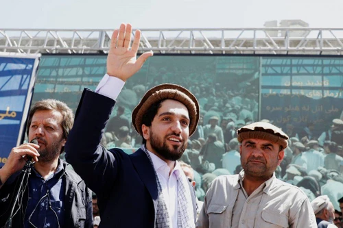 [ẢNH] Taliban tuyên bố lãnh đạo kháng chiến đã chạy sang Tajikistan