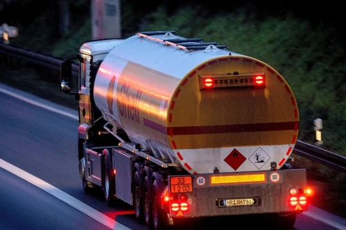 Lệnh cấm vận dầu mỏ Nga tạo ra tình huống bất ngờ tại châu Á