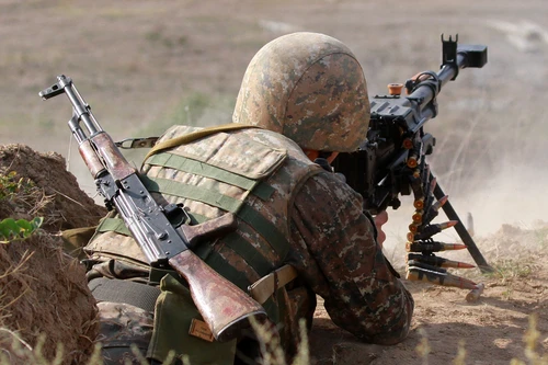 [ẢNH] Nguy cơ xung đột bùng phát khi quân đội Artsakh từ chối tuân thủ lệnh ngừng bắn