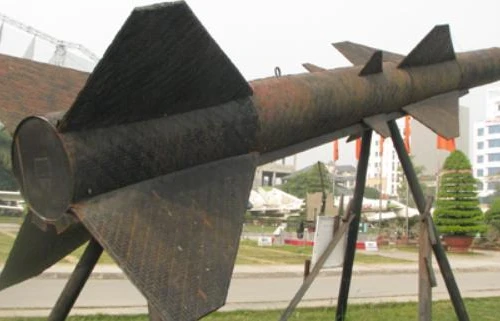 Chiến công kỳ lạ của tên lửa cót ép do Việt Nam chế tạo