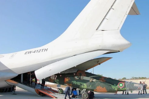 [ẢNH] Belarus bàn giao Su-25 cho Bulgaria sau khi cảnh báo bắt giữ