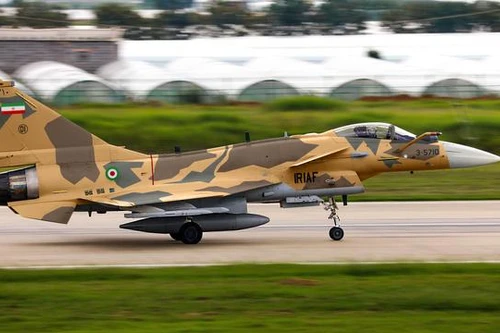 Iran bất ngờ muốn mua tiêm kích J-10C Trung Quốc thay vì Su-35 Nga?