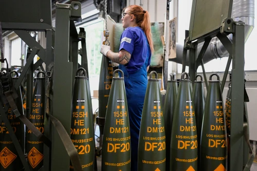 Tổ hợp công nghiệp quân sự phương Tây không thể đuổi kịp ngành quốc phòng Nga