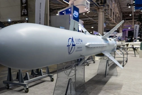 Tên lửa Neptune được nâng tầm bắn lên 400 km để tấn công mục tiêu mặt đất