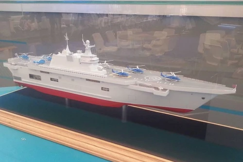 Nga nỗ lực hoàn thiện tàu đổ bộ đa năng Dự án 23900