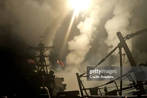 Mỹ sẵn sàng tấn công cảng chiến lược Iran nếu không đạt được thỏa thuận hạt nhân mới?