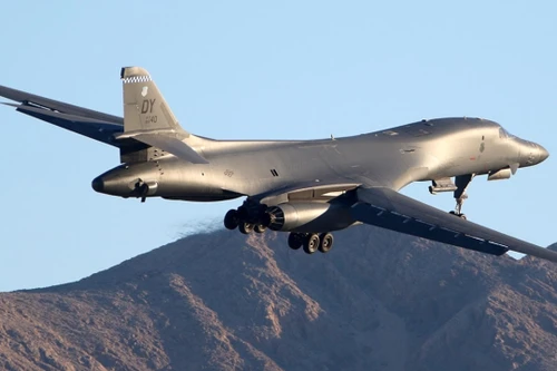 B-1B Lancer là máy bay ném bom tốt nhất từng hoạt động trên bầu trời