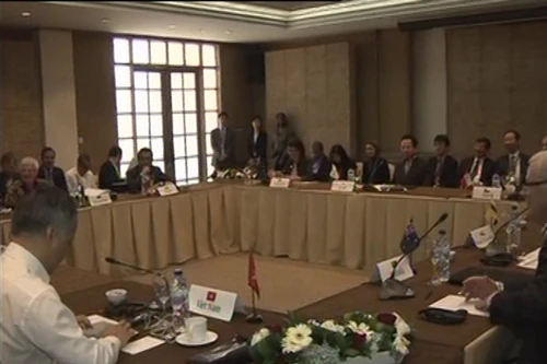 Mỹ hối thúc Nhật Bản trong vấn đề cắt giảm thuế 