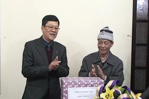 Chúc mừng đồng bào Công giáo nhân dịp Giáng sinh 2013