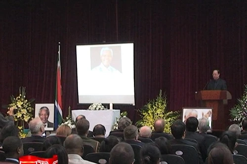 Lễ tưởng niệm cựu Tổng thống Nelson Madela tại Hà Nội