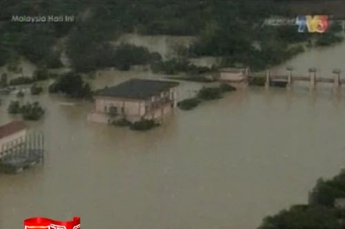 Lũ lụt kéo dài nghiêm trọng ở Malaysia