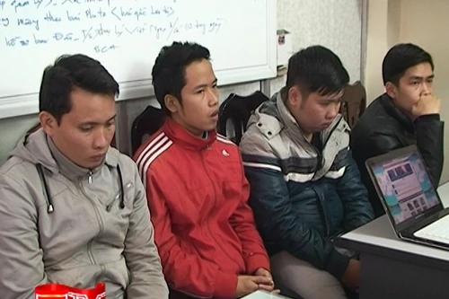 Bắt các đối tượng truyền bá văn hóa phẩm đồi trụy lên mạng internet